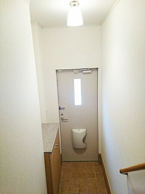 【玄関】 | ガーデンハウス紀原 | 落ち着いた玄関です