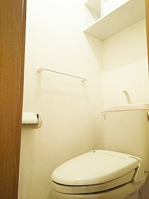 【トイレ】 | ガーデンハウス紀原 | 落ち着いた色調のトイレです