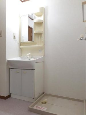 【洗面所】 | ル・モンドＦⅠ | コンパクトで使いやすい洗面所