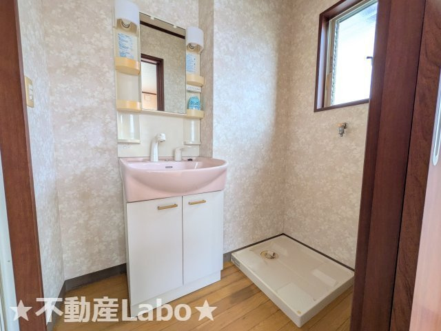 ラバーズハウス川内の洗面所