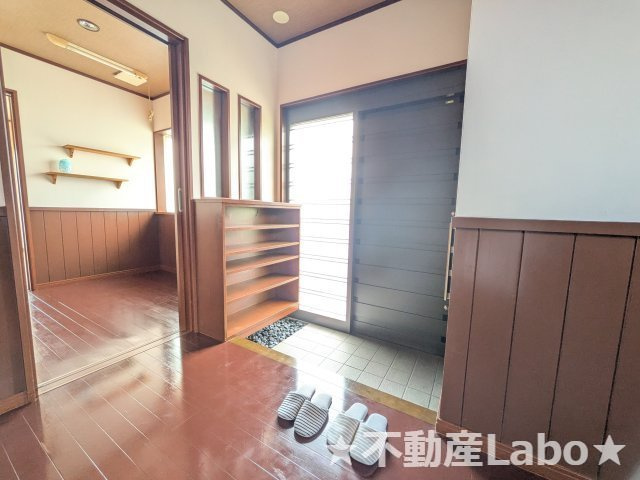 ラバーズハウス川内の玄関