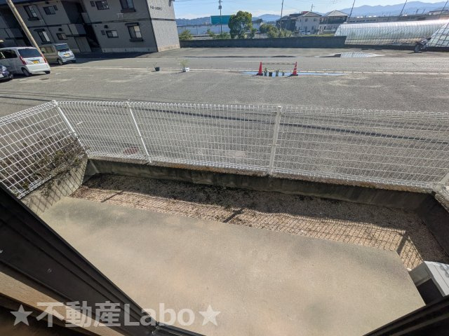 ラポール宮内Bのバルコニー