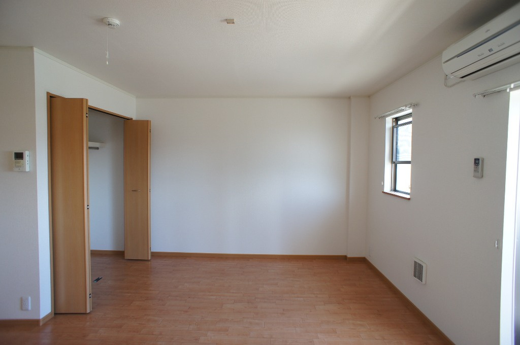 アバンツァートの居間・リビング