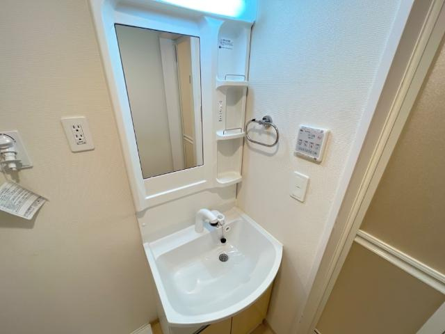 アネックス隅の浜の洗面所|洗髪洗面化粧台