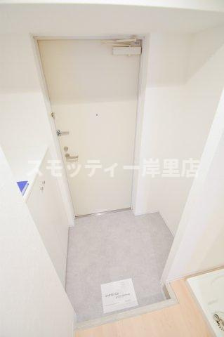グランパシフィック聖天坂の玄関