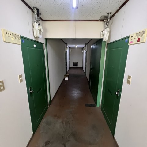 コーポサンエスのロビー