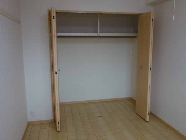 西舞子壱番館の収納