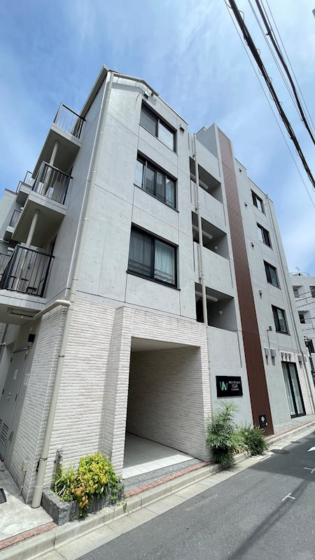 ウェルスクエアイズム千駄ヶ谷の外観