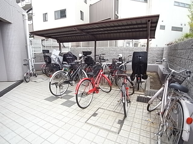 パークノヴァ西岡本のその他共用部分