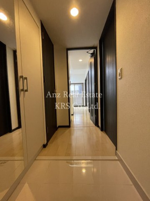 【玄関】 | アーデンタワー本町イースト | 全身姿鏡付き！玄関部分です！