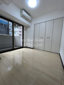 【洋室】 | アーデンタワー本町イースト | リビング横の4.0帖の洋室です！エアコン付き！