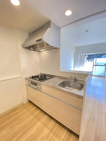 大阪市浪速区桜川４丁目の賃貸マンションのキッチン