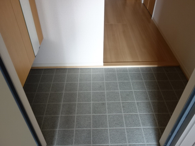 ベルメゾン福田の玄関