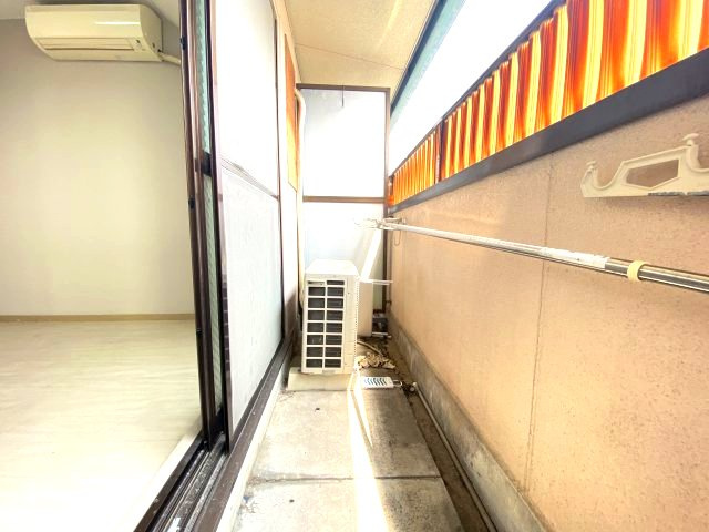 エスティライフ喜志駅前のバルコニー