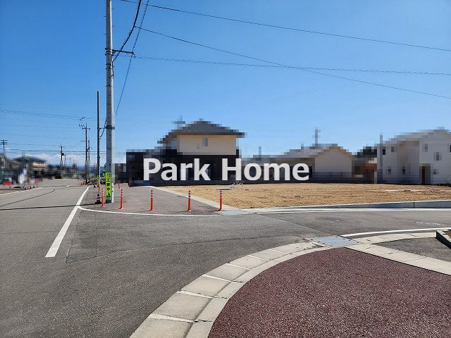 南国市篠原 -2号地- 新築戸建ての前面道路含む現地写真