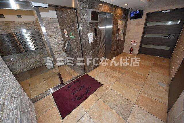 ウエンズ阿波座西のエントランス