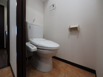 【トイレ】 | フレンシアノイエ難波南 | 落ち着いた色調のトイレです