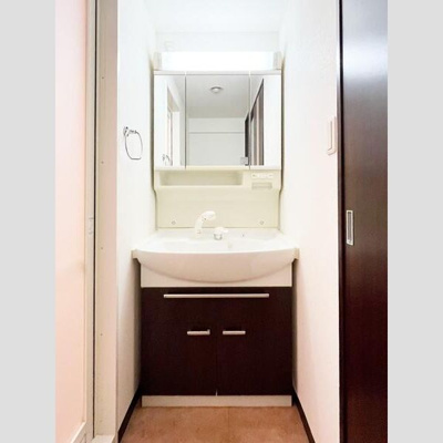 【洗面所】 | フレンシアノイエ難波南 | 洗面所です