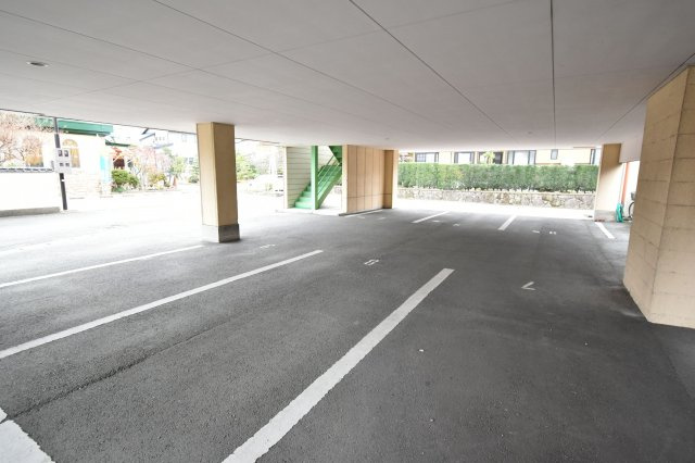 インポート久留米ルビーⅠの駐車場|駐車スペースもあります