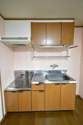 インポート久留米ルビーⅠのキッチン|コンパクトなキッチンで掃除もラクラク