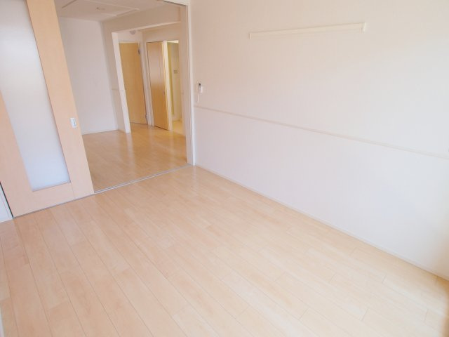 若葉　F棟の寝室