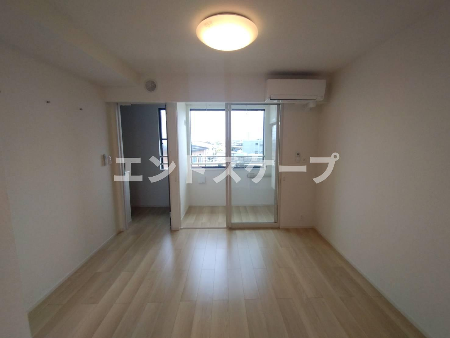 レジデンス藤岡Ⅰの居間・リビング|高崎、前橋のお部屋探しはエンドスケープまで！お客様の理想お聞かせ下さい♪