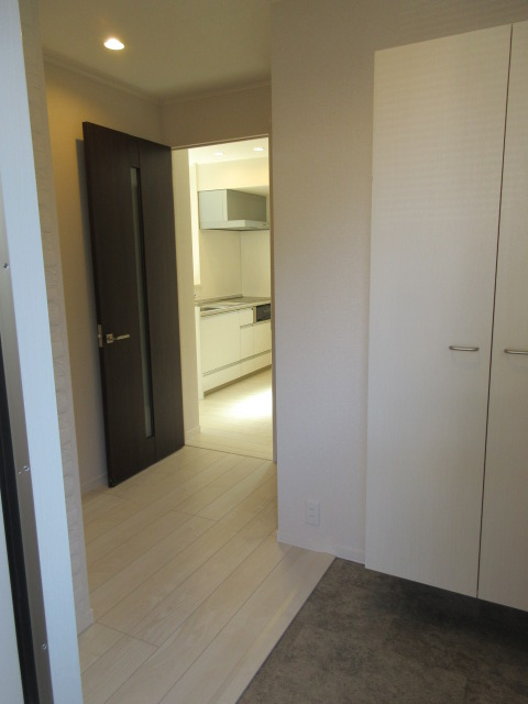 ハイムリバーフラットの玄関