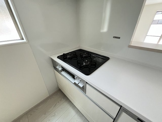 【キッチン】 | 春日市天神山1丁目1期　2号棟（全2棟）【仲介手数料無料・0円】 | ※画像準備中の為、施工例です。施工例は完成時と異なる場合があります。