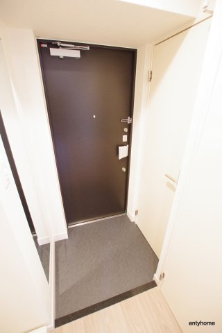 プレサンス淡路駅前　仲介手数料無料の玄関