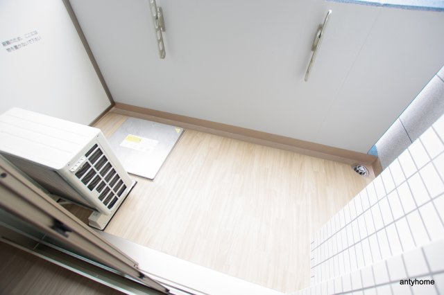 プレサンス淡路駅前　仲介手数料無料のバルコニー