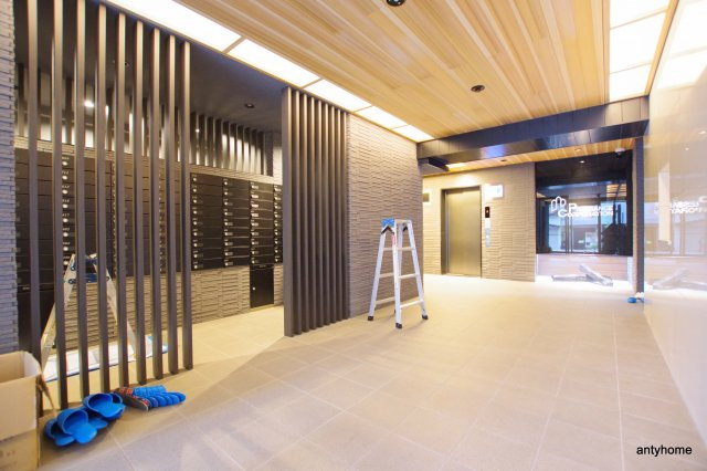 プレサンス淡路駅前　仲介手数料無料のロビー