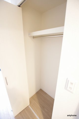 プレサンス淡路駅前　仲介手数料無料の収納