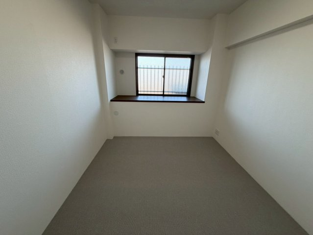 瀬戸水野パーク・ホームズの洋室