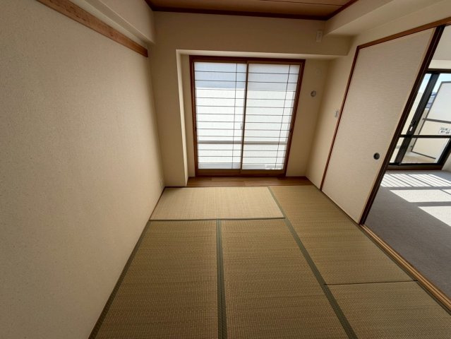 瀬戸水野パーク・ホームズの和室