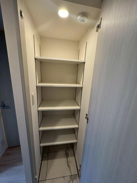 エストゥルース亀戸の収納