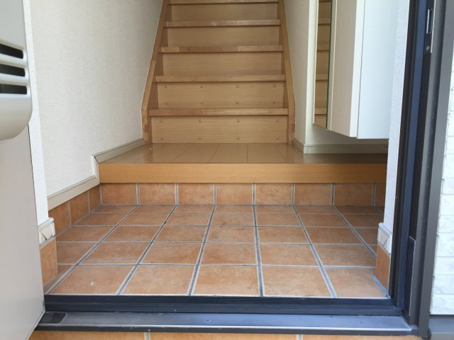 Sunrise shellの玄関