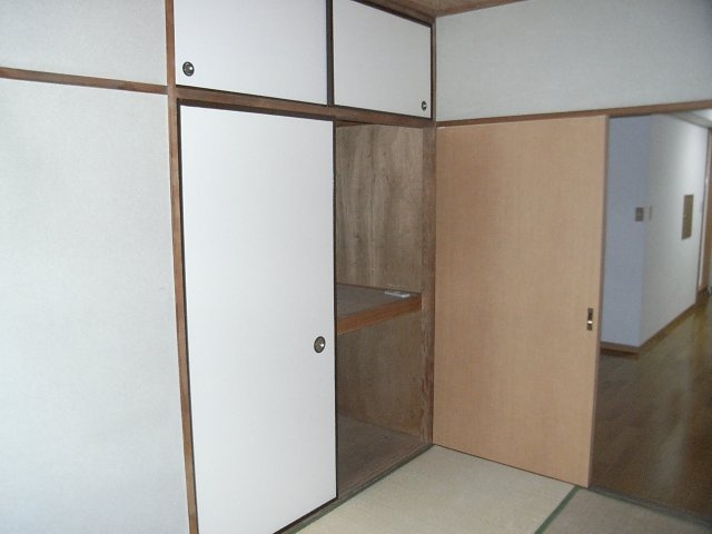 畠平コーポの和室