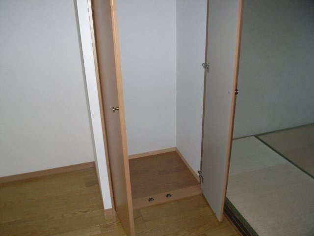 畠平コーポの収納