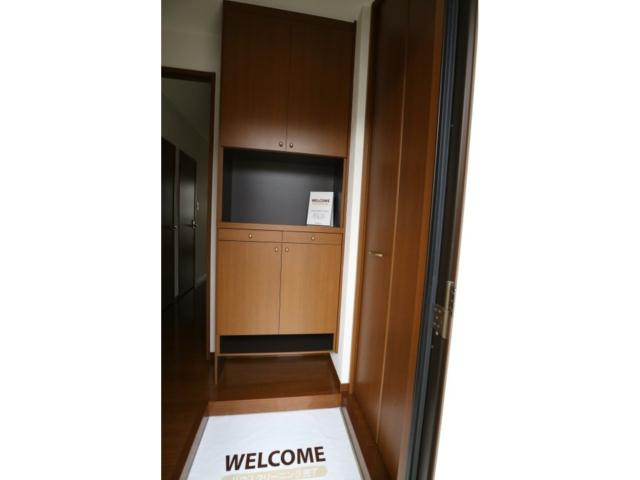 クレインウッド恵美酒　A棟の玄関