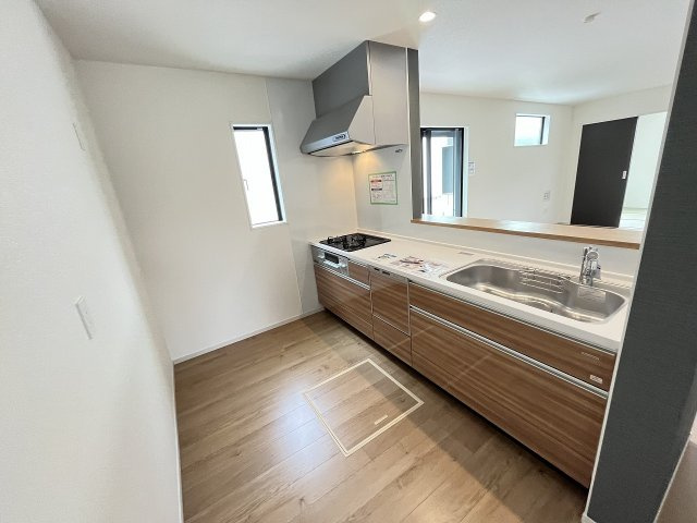 【キッチン】 | 春日市天神山1丁目1期　1号棟（全2棟）【仲介手数料無料・0円】 | ※画像準備中の為、施工例です。施工例は完成時と異なる場合があります。