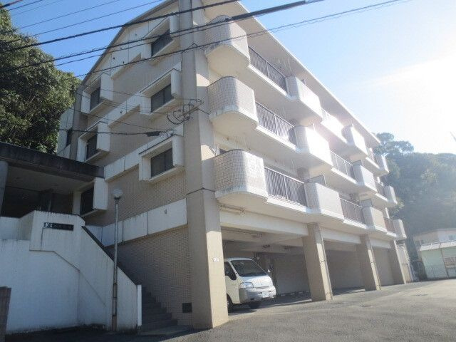 福岡市博多区月隈６丁目の賃貸マンションの外観