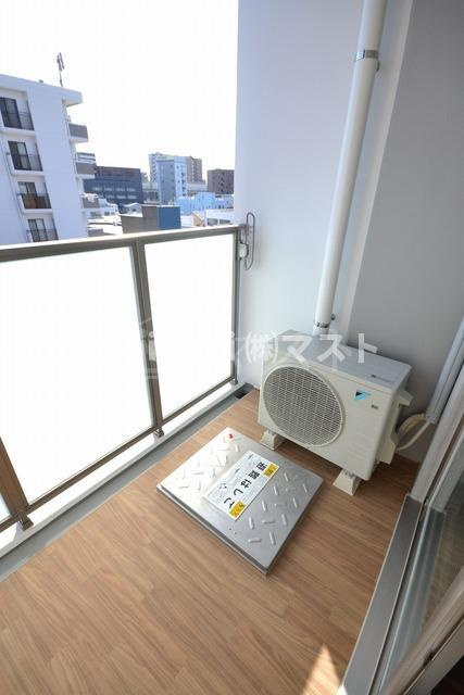 ジアコスモ九条シエルのバルコニー