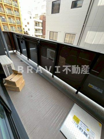 S-RESIDENCE松屋町asence　BRAVI不動産のバルコニー|【S-RESIDENCE松屋町asence】陽当たり良好なバルコニーです