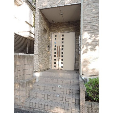 セレ新松戸のエントランス