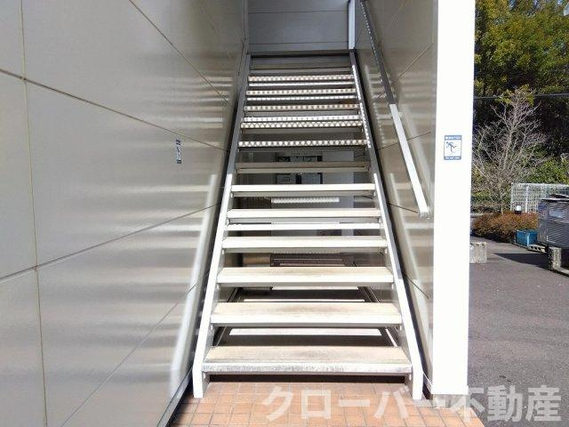 レオパレス楓のエントランス