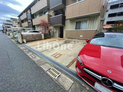 【駐車場】 | AlbaGrande（アルバグランデ） | 駐車場の最新の空き状況はスタッフまでお問い合わせください。