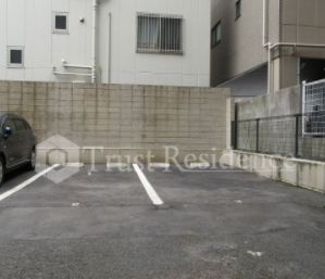 【駐車場】 | メゾン有輝 | 駐車場完備です