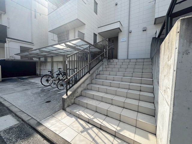 ＣａｓａＳｏｌａｎａのエントランス