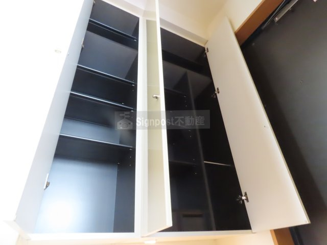 ダイアパレス長崎大学病院前の玄関|シューズボックス