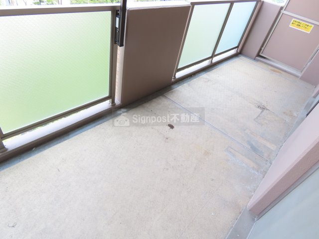 ダイアパレス長崎大学病院前のバルコニー